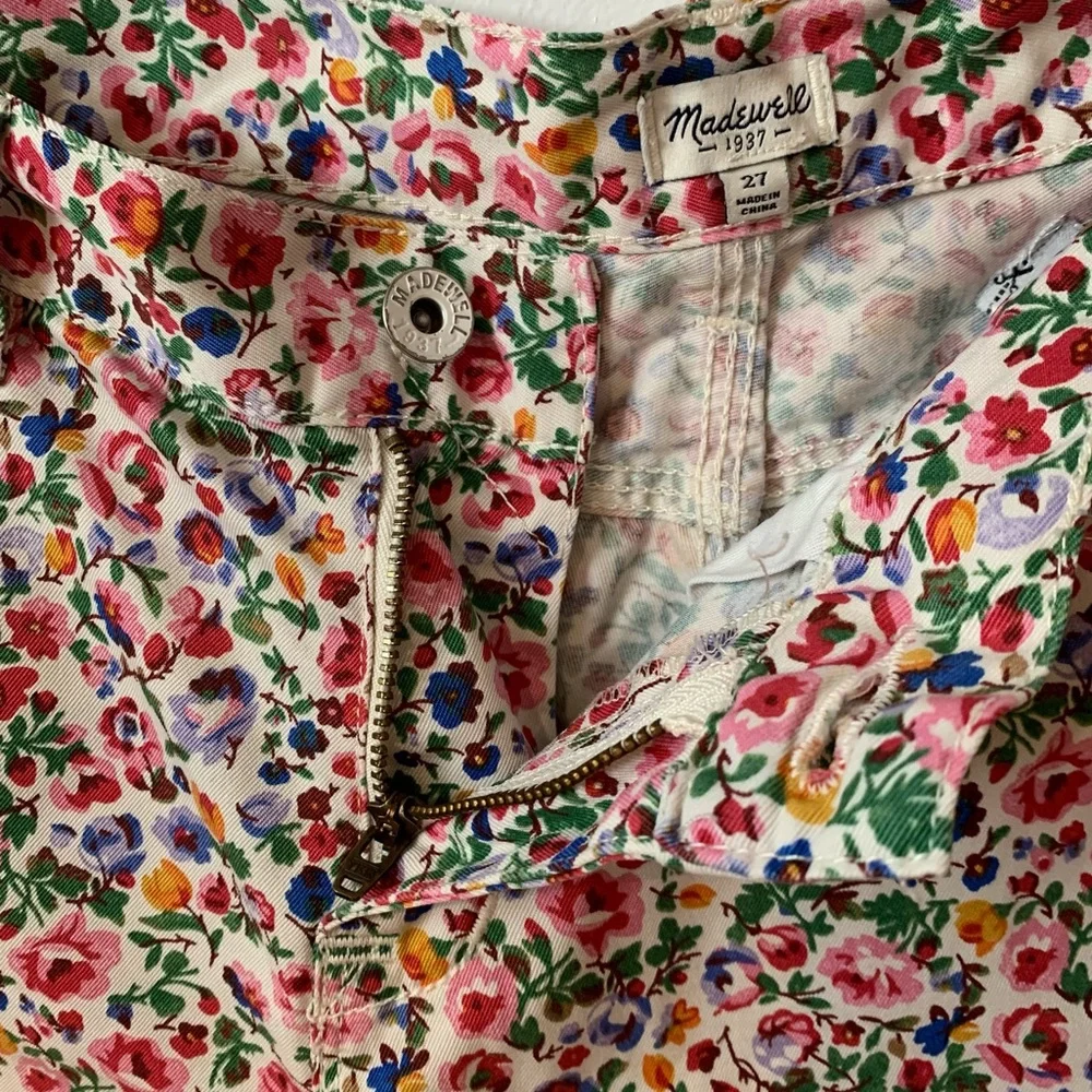 Madewell Floral Print Shorts - Picture 3 of 7